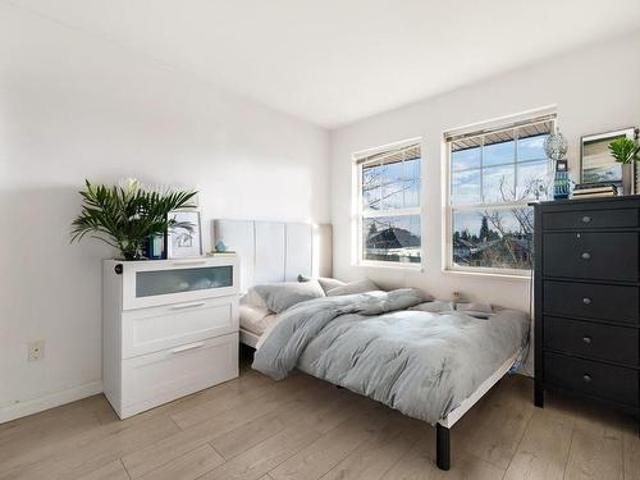 25 723 Th Avenue, Burnaby, BC, V3N 1H3 townhouse for sale | Listing ID R2950 | Royal LePage