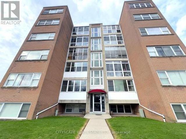 25 824 Brant Street, Burlington, ON, L7R 2J5 condo for sale | Listing ID W13596 | Royal LePage