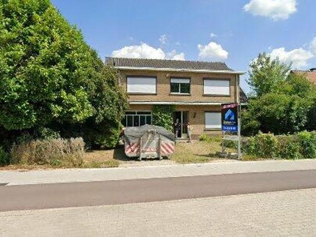 25 100 m2 office space for rent in Hove