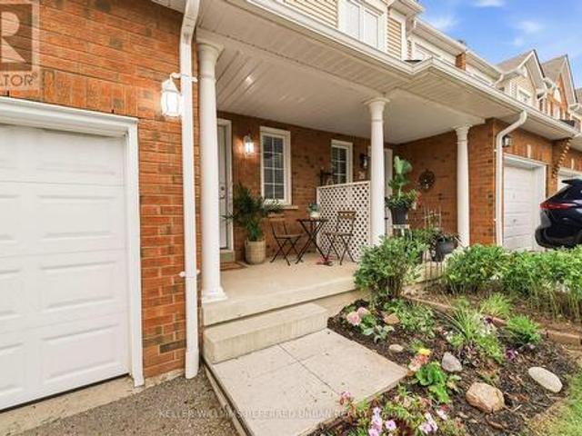 25 10 Bassett Boulevard, Whitby, ON, L1N 9C3 townhouse for sale | Listing ID E13586 | Royal LePage