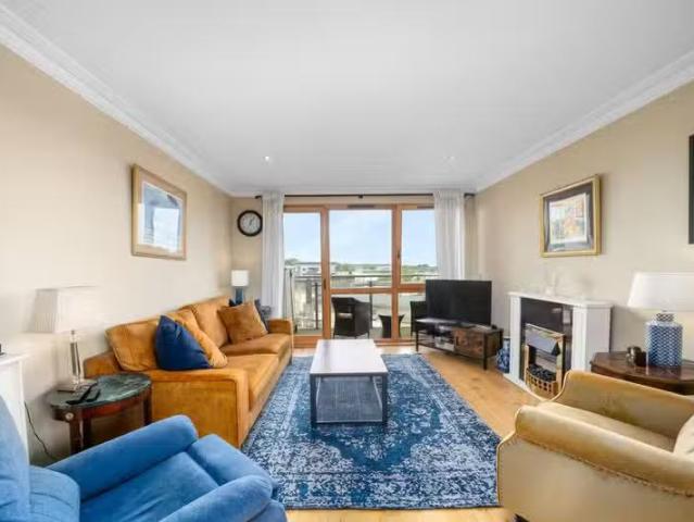 25 The Willow, Parkview, Belarmine, Stepaside, Dublin 18, D18Y.