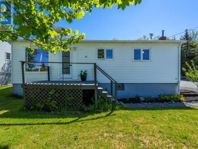 25 Topsail Pond Road, Paradise, NL, A1L 2B2 house for sale | Listing ID 1299 | Royal LePage