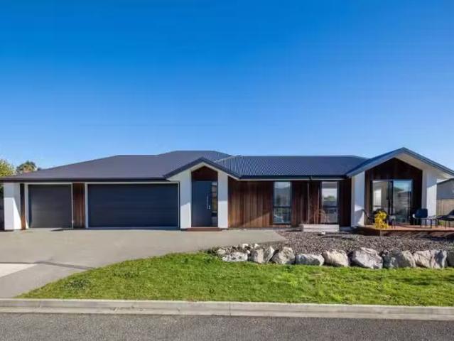 25 Travers Avenue, Richmond, Tasman For Sale