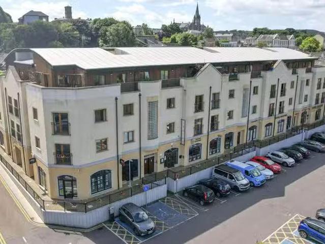 25 Waterside, Ashe Quay, Fermoy, Co Cork, P61VW61 is for sale