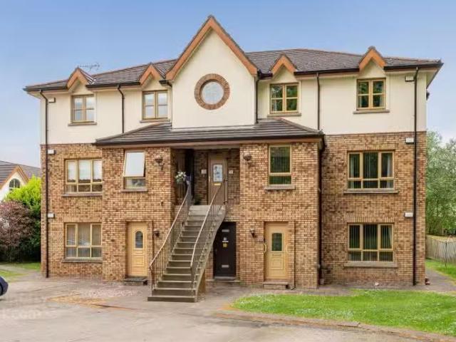 25 Woodrow Gardens
