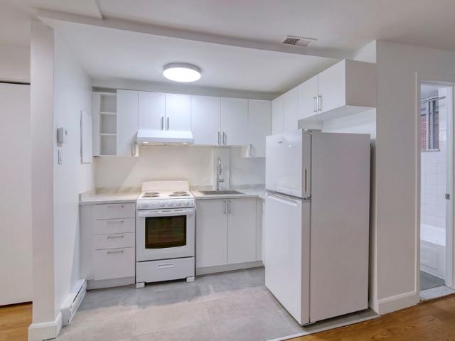 25 Avenue des Pins O