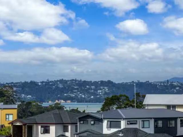 25 Baumea Rise, Massey, Waitakere City