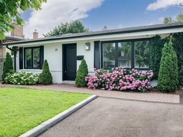 25 Brougham Crescent E, Toronto, ON, M9R 1J3 house for sale | Listing ID W13456 | Royal LePage