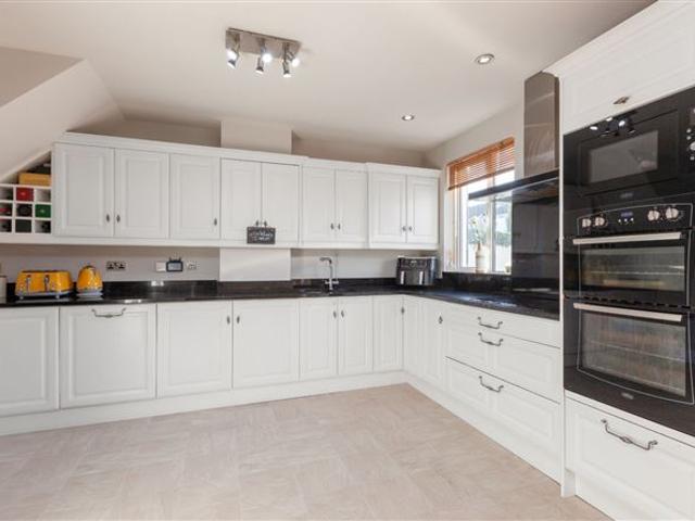 25 Castleknock Close, Castleknock, Dublin 15 DNG Castleknock 4913 MyHome. Ie Residential