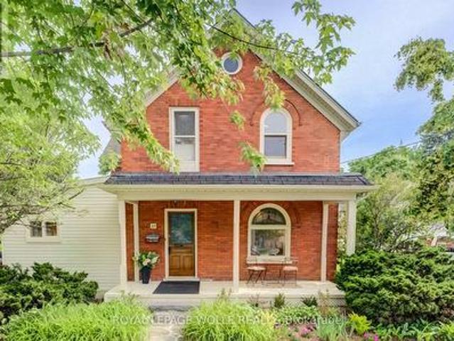 25 Central Street, Waterloo, ON, N2L 3A5 house for sale | Listing ID X13506 | Royal LePage
