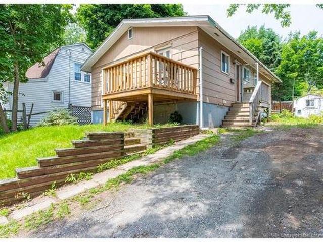 25 Centre St, Moncton, NB, E1A 3B9 house for sale | Listing ID NB142055 | Royal LePage