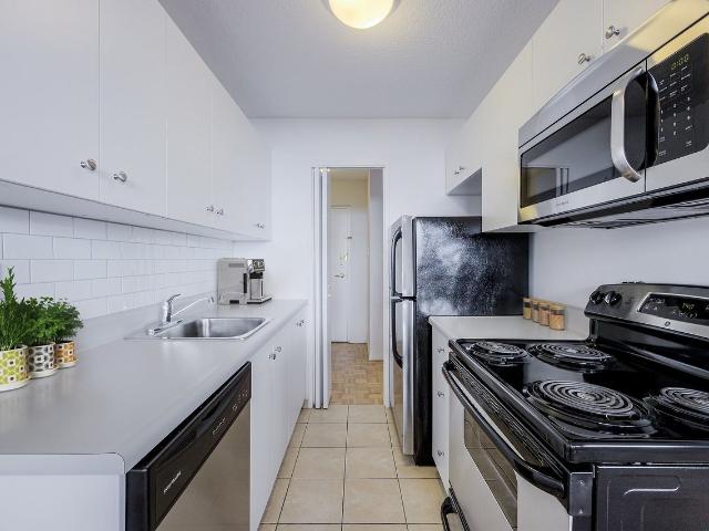 25 Cosburn Avenue 3 Bedroom Apartment for Rent at 25 Cosburn Ave, Toronto, ON M4K 3Y4 Broadview North