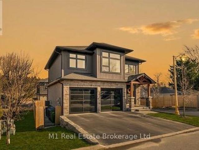 25 Creekside Terrace, Centre Wellington Fergus, ON, N1M 0H4 house for sale | Listing ID X13412 | Royal LePage