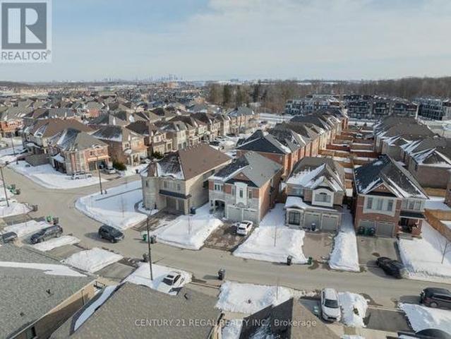 25 Elysian Fields Circle, Brampton, ON, L6Y 6E9 house for sale | Listing ID W13085 | Royal LePage