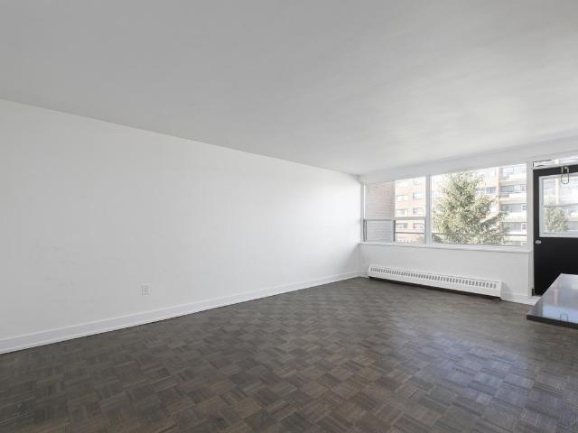 25 Eva Road 2 Bedroom Apartment for Rent at 360 The Mall West && 98 Eva Rd, Toronto, ON M9C None Eatonville