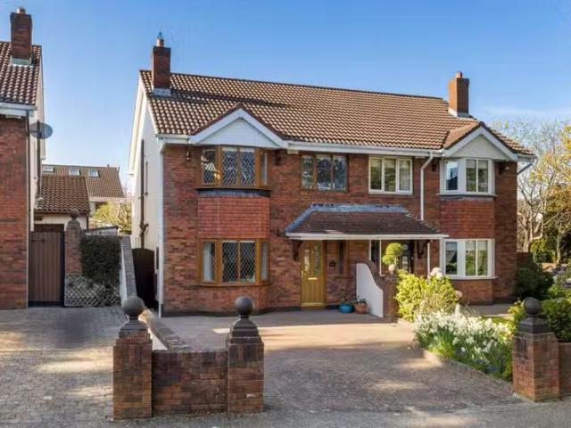 25 Foxrock Wood, Foxrock, Dublin 18