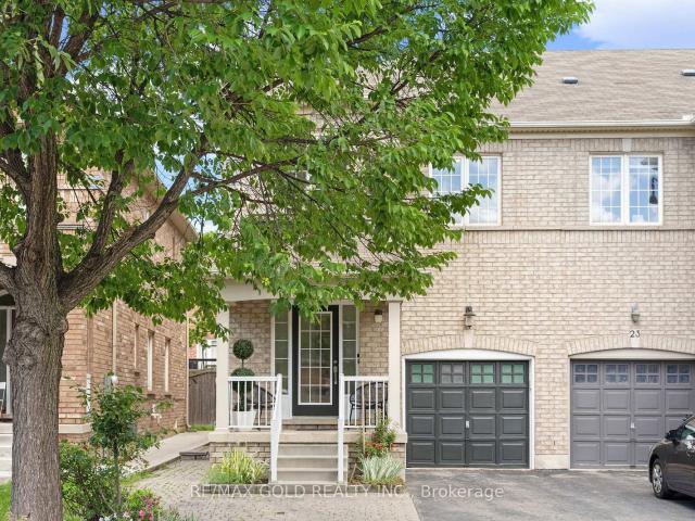 25 Frenchpark Circle, Brampton | For Sale @ $925,000 | Condos. Ca