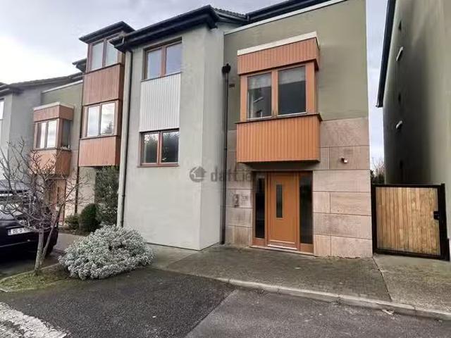 25 Granitefield Mews, Rochestown Avenue, Dun Laoghaire, Co. Du.