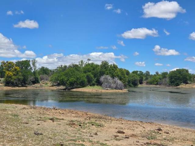 25 ha Land available in Willowmore