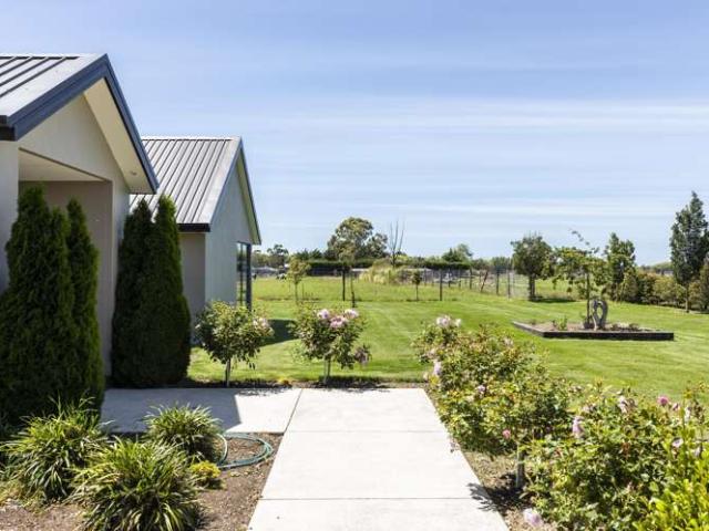 25 Hallfield Drive, Ohoka, Waimakariri