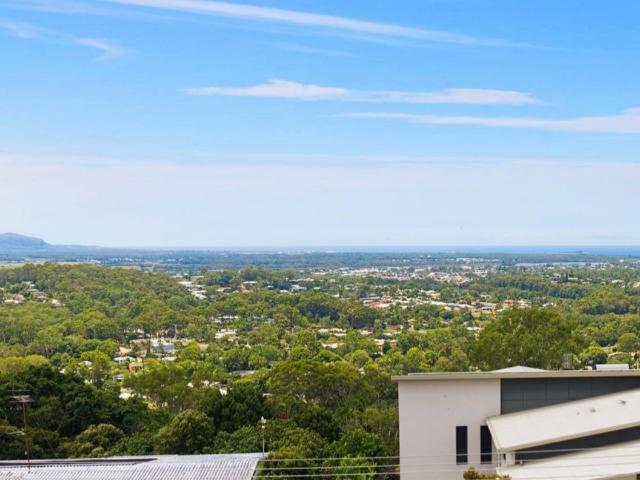 25 Horseshoe Bend, BUDERIM, QLD 4556