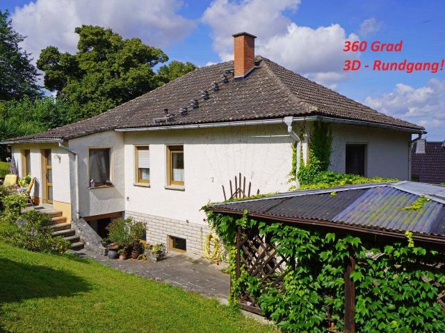 25 km nördlich von Weimar: Rarität! Großzügiges Einfamilienhaus in idyllischer TOP Lage mit Blick über Rastenberg Mehrgenerationenwohnen möglich