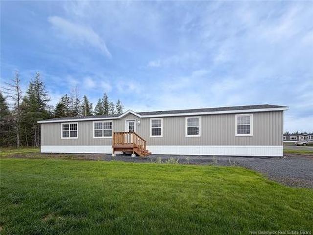 25 Luanne Dr, Waasis, NB, E3B 9E5 house for sale | Listing ID NB139237 | Royal LePage