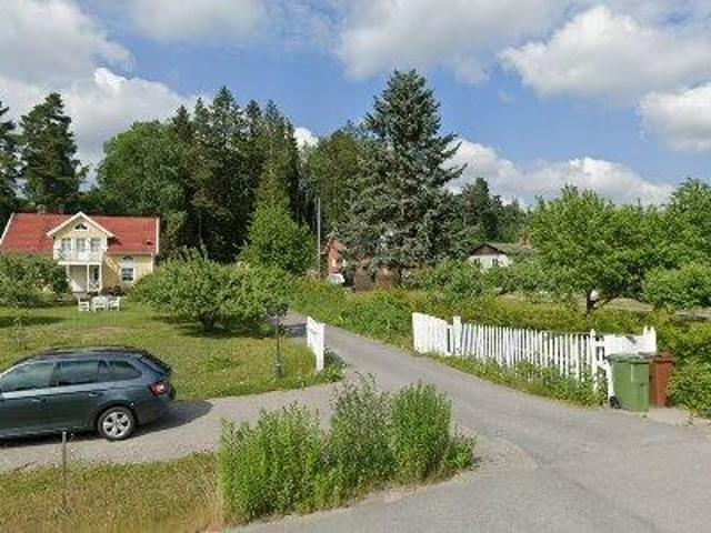 25 m2 lägenhet uthyres i Botkyrka