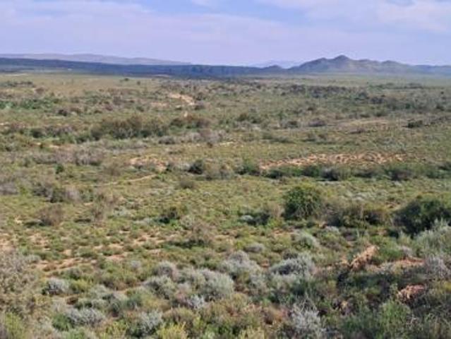 25 m² Land available in Willowmore