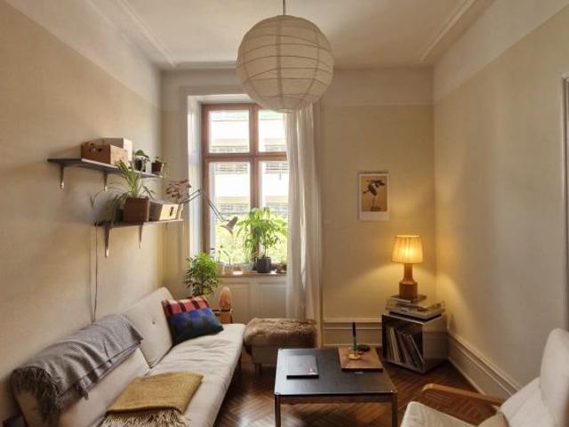 25 m²