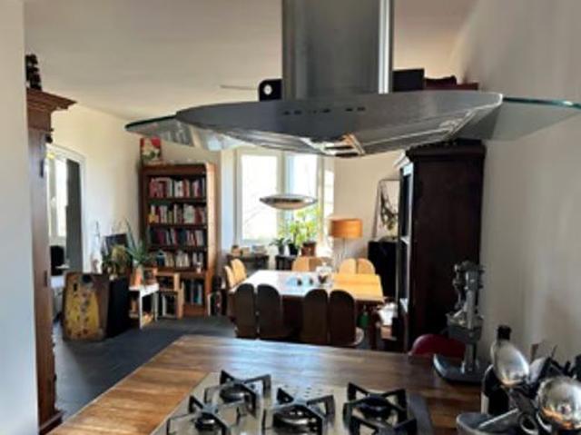 25 m²
