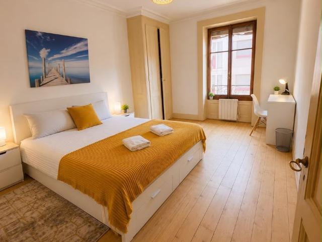 25 m²