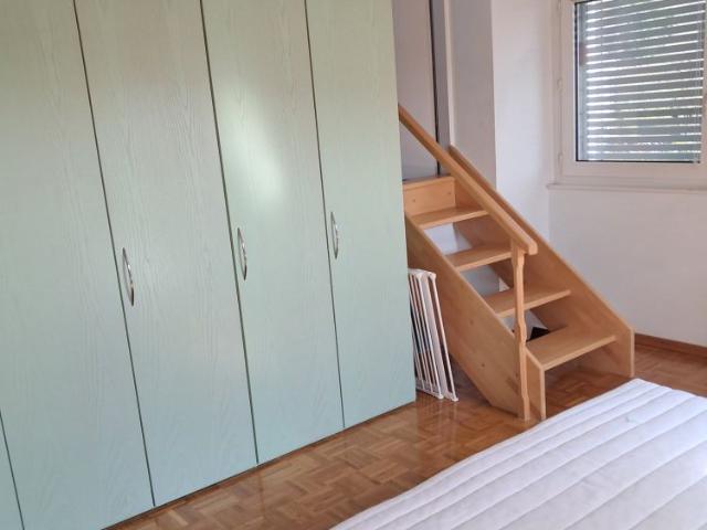 25 m²