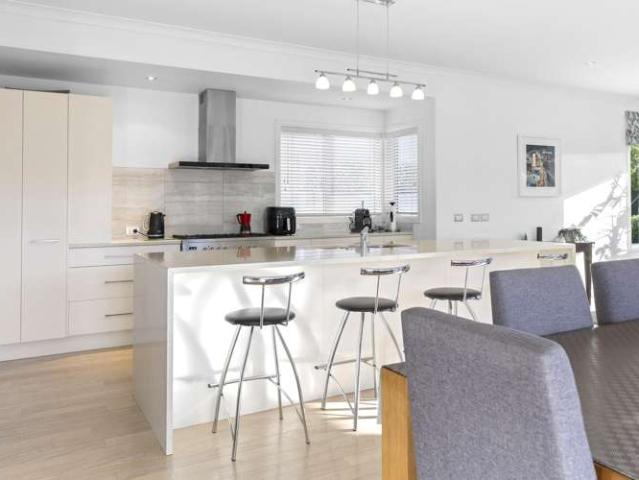 25 Magnolia Rise, Waipahihi, Taupō