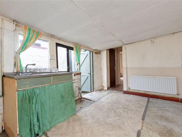365,000 | 25 Ormond Square, Dublin 7 DNG Phibsboro 4994 MyHome. Ie Residential