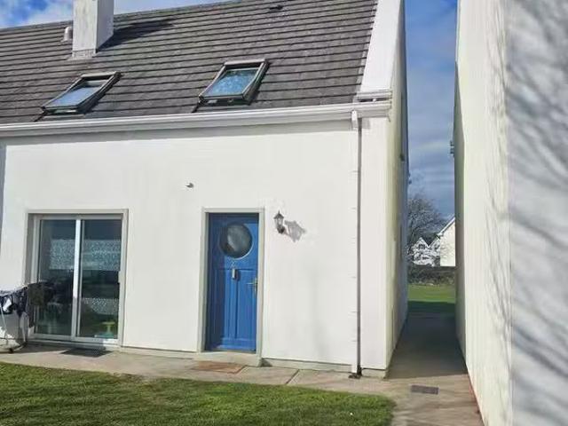 25 Redbarn Cottages, Redbarn, Gortaroo, Co. Cork, P36WK07 is f.