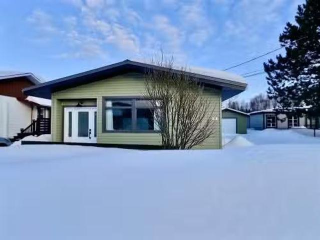 25 Rue Des Pionniers, Laverlochère Angliers, QC, J0Z 1A0 hou.