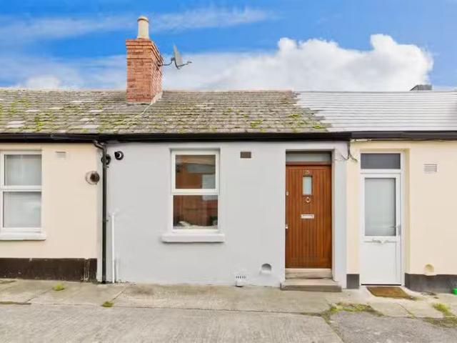 25 Rutland Cottages, Dublin 1