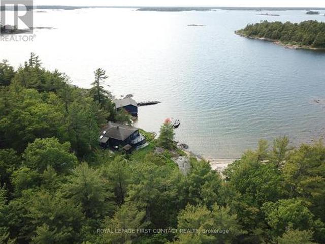 25 Shawanaga Landing Road, The Archipelago, ON, P0G 1K0 Luxury House for sale | Listing ID X12250 | Royal LePage Carriage Trade Luxury Properties