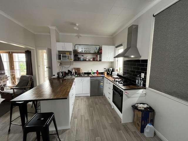 25 South Street, West End, Palmerston North City