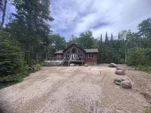 25 Snowberry Place, Grindstone Provincial Pk, MB, R0C 2R0 ho.