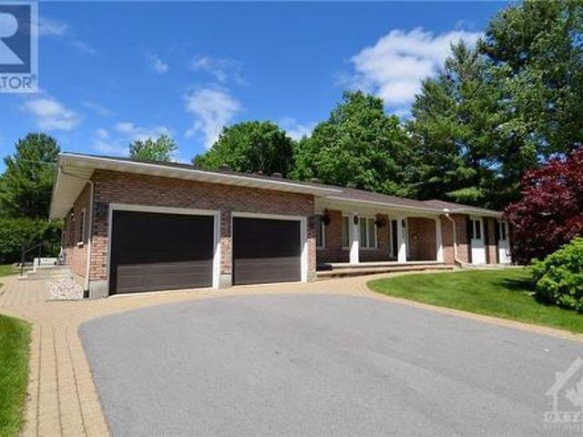 25 Swans Way, Ottawa, ON, K1J 6H8 house for sale Listing ID.