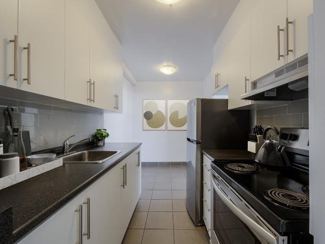 25 St. Mary Street Studio Apartment for Rent at 25 St Mary St, Toronto, ON M4Y 1R2 Bay Street Corridor