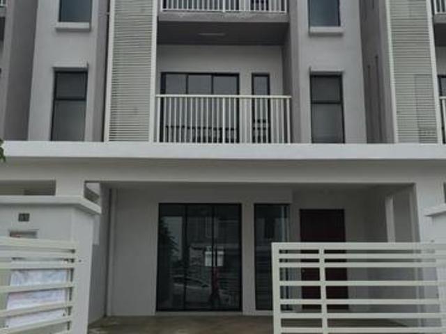 25 Storey Averia Abadi Height Bukit Puchong