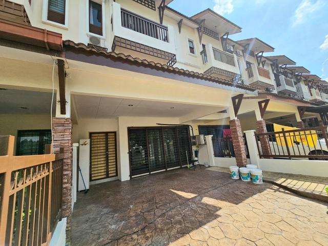25 storey house at Bandar Bukit Puchong