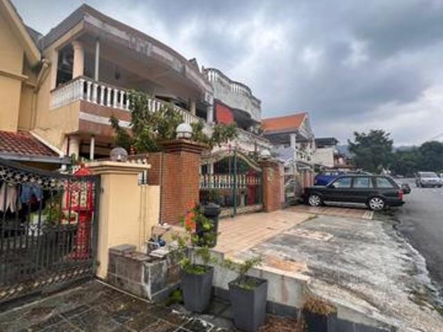 25 Storey house Taman Bukit permai Ampang for sale