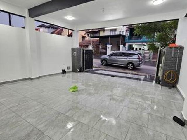 25 Storey Jalan Permata 5 Bed