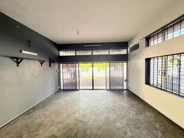 25 Storey Semi D Mount Erskine Big Compound