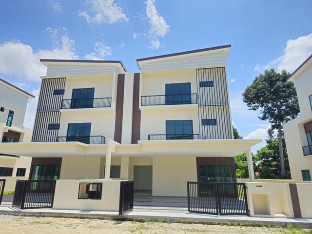 25 Storey SemiD House For Sale At Teluk Intan Perak