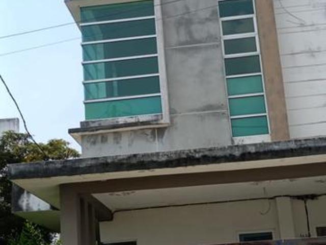 25 Storey SemiDetached House